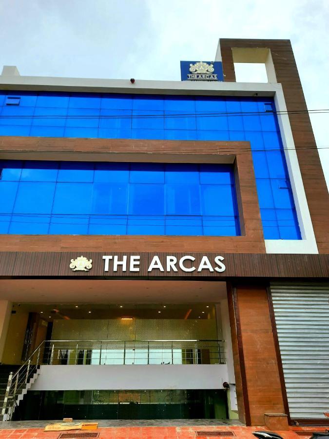 Hotel The Arcas 3*